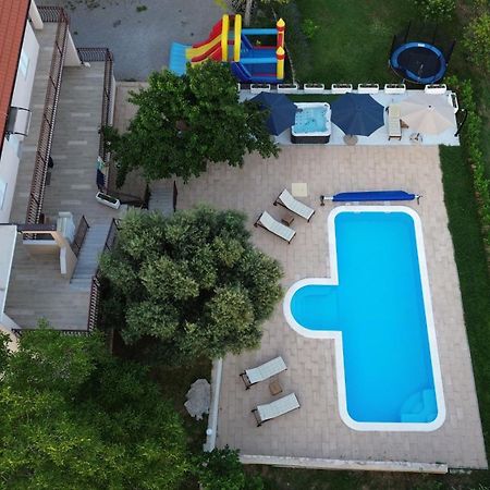 Vila Casa Di Oliva-House With Heated Pool & Jacuzzi In Trilj, Croatia Exteriér fotografie